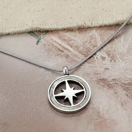 Personlig gåva förgyllt halsband kompass stjärna rostfritt stål