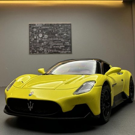 Legeringsbilmodell 1:32 MC20 sportsbil lyd- og lysleketøy bilmodell ornamenter