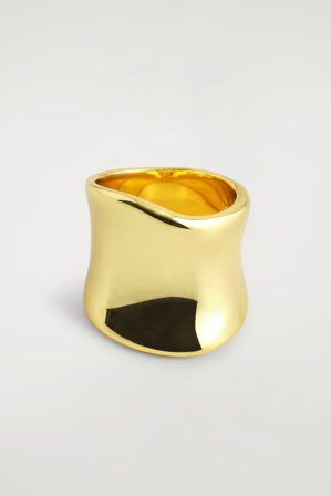 COS Elongated Sculpted Ring in Gold-coloured - Women