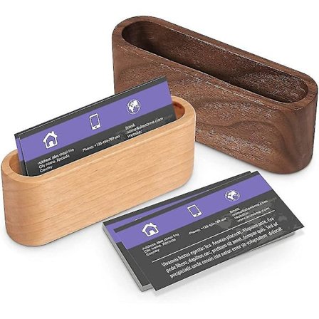 Trestativ i tre forretningerkort i tre