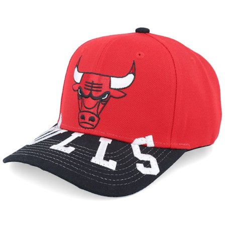 Mitchell & Ness - NBA Rood adjustable Cap - Chicago Bulls Underarch Pro Red/Black Adjustable @ Hatstore