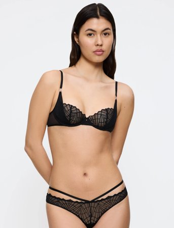 Triumph That Night In Vegas Wh - Black - B x 80