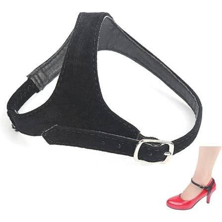 1 pari naisten korkeakorkoisia leveitä, irtoamattoman nauhan vastaisia kenkiä