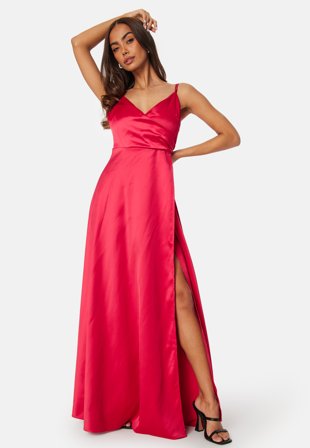 Bubbleroom Occasion Satin strap Gown Klær