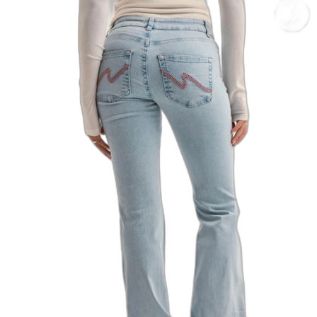 Ljusblå bootcut jeans med brodyr
