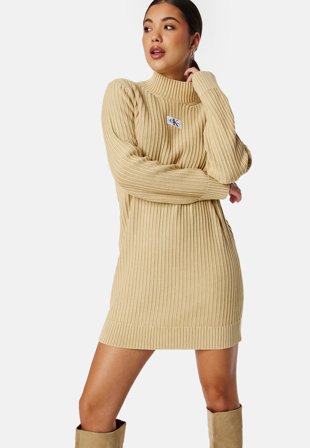 Calvin Klein Jeans Washed Monologo Sweater Dress AAT Warm Sand Klær