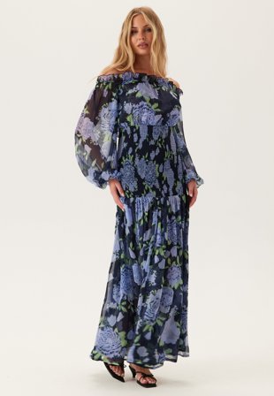 Bubbleroom Occasion - Smock Off Shoulder Maxi Dress - S