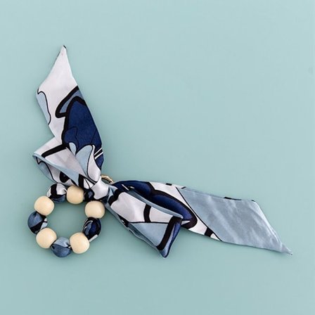 Nyckelring med träpärlor armband 2 2