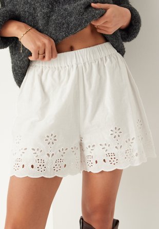 BUBBLEROOM - Embroidered Shorts - White
