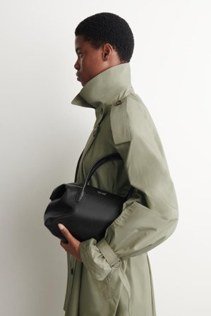 COS Women's Montmartre Bowling Bag Leather in Black