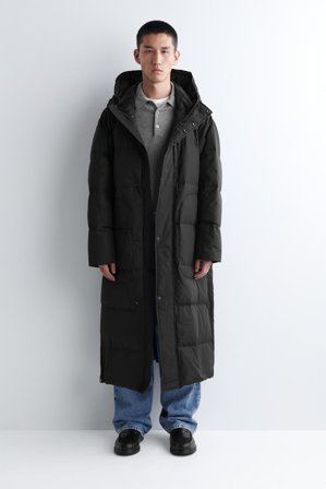 COS Men's Hooded Down Long Puffer Coat in Black