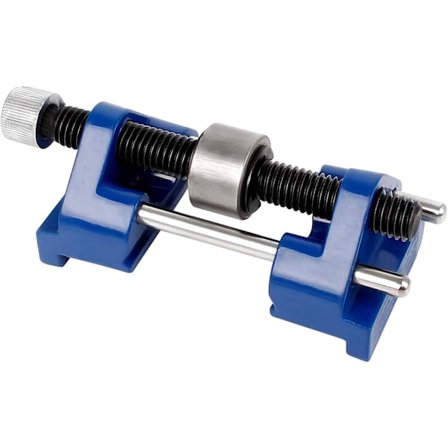 Slipeguide for tremeisler, vinkelsliper, høvelverktøy for sliping av tremeisler og høvelblader