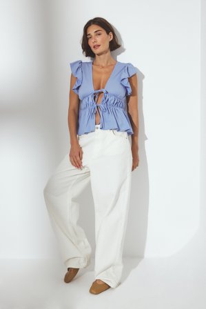 NA-KD Oberteil mit Schultervolant - Tops mit Knotendetail - Blau - M