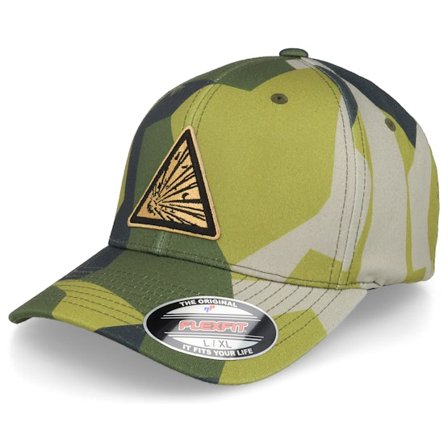 Iconic - Camo flexfit Keps - Explosive Patch M90 Camo Flexfit @ Hatstore