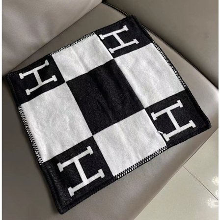 Örngott Nordisk ins kudde två-i-ett kontorskudde midjekudde lätt lyx dubbelanvändning soffkudde svart