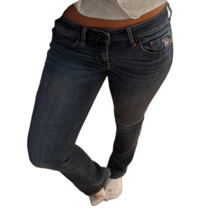 Mörkblå bootcut jeans från Hollister