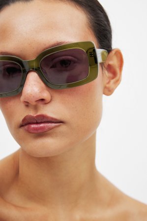 NA-KD Acetat-Sonnenbrille mit eckiger Fassung - Sonnenbrillen - Grün - One Size
