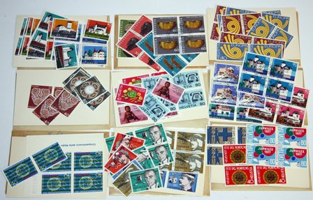 Schweiz - Lot med dubletter i 105 pergamynkuverter - Postfrisk og stemplet