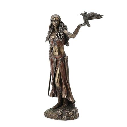 Resin statuer Morrigan Den keltiske gudinnen for kamp med kråke og sverd bronse