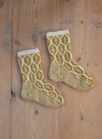 Järbo GARN Mønster Løvfall Sokker