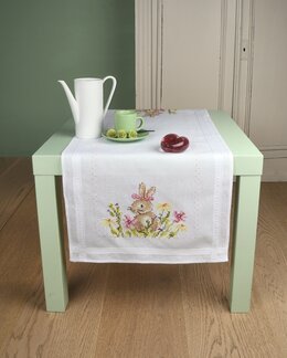 Stickpackung Tischläufer Hase und Blumen - Vervaco