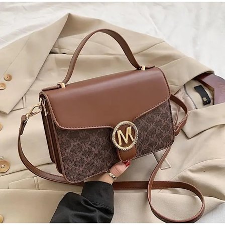 Nyt modemærke Bogstaver Hånd Bill Shoulder Lille firkantet taske Håndtaske Enkel tekstur Messenger taske Designer Dametaske Auburn