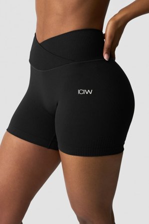 ICANIWILL - Ignite Seamless V-waist Shorts Black- Sport kurze hose - Damen - ICIW