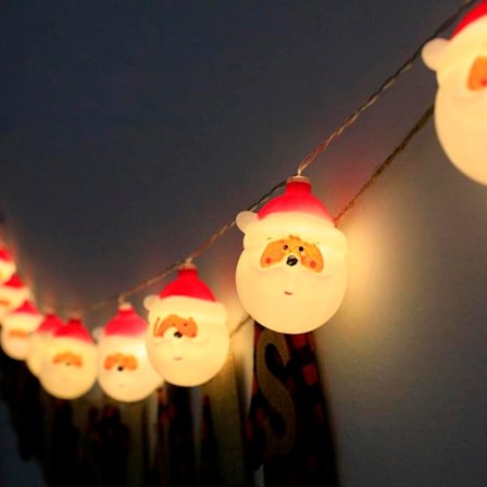 Ljusslinga 2 Meter med 10 Jultomtar - Batteridriven -