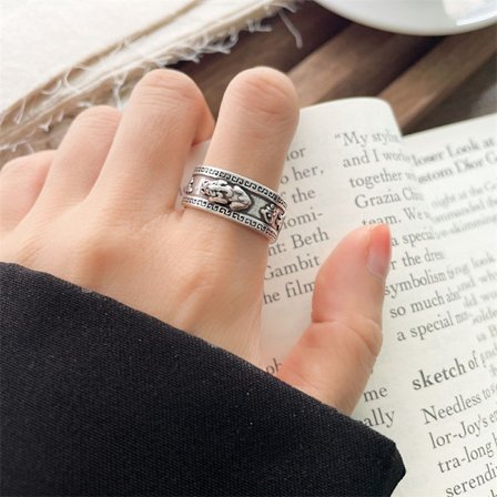 Pixiu-ring til kvinder for at tiltrække velstand, europæisk og amerikansk overdreven smykke design, niche retro national stil 925 sølvring falmer ikke