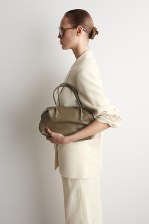 COS Women's Montmartre Bowling Bag Leather in Brown