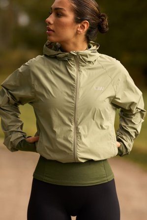 Essential Wind Jacket Light Khaki Green