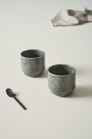 Jotex - Krus 2-pk Grå - LIVY - Kjøp Kopper & krus hos Jotex