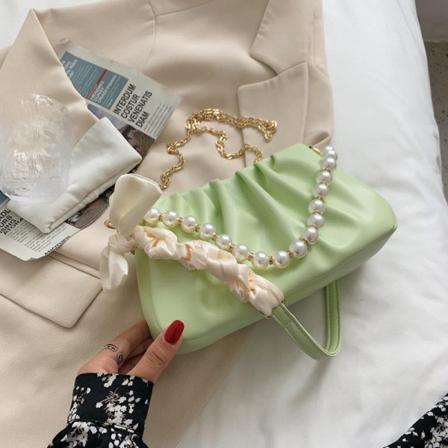 Enfarvet rynket cloud pearl-håndkæde enkel skuldertaske PU Le A4