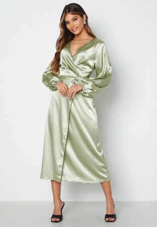 Bubbleroom Occasion Misha Satin Dress Dusty green Klær