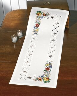 Broderipakke Hardangerløper Blomster - Permin