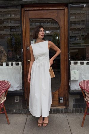 NA-KD - Midikjole i bomull med båthals - Vårkjoler - Hvit - EU 34