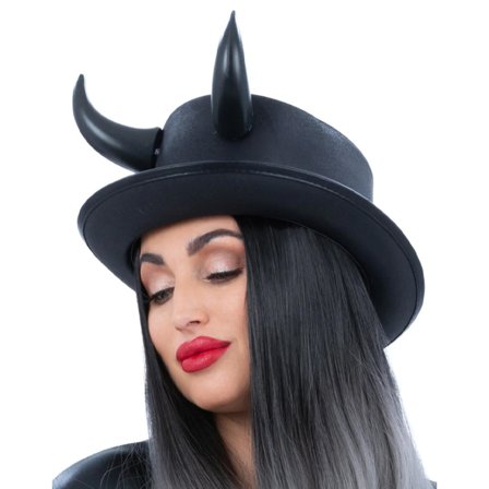 Fever Musta Hattu Pirun Sarvilla