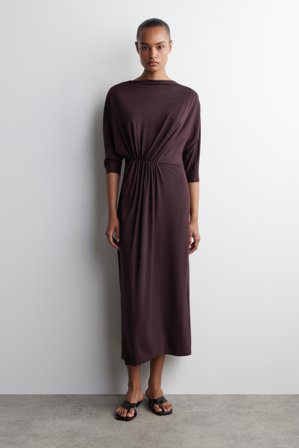 COS Frauen Drapiertes Midikleid Mit Raffungen An Der Taille in Rot