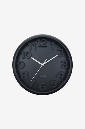 Karlsson - Veggklokke Elevated Classic Numbers - Svart - Veggklokker & bordklokker - Fra Homeroom
