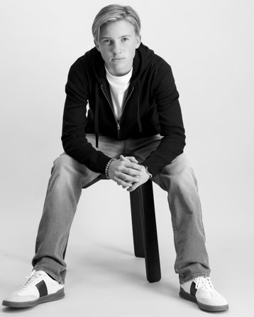 RYVLS Justin Soft Knit Zip Hoodie Schwarz Hoodies/Kapuzenpullover Jungen - Kids Brand Store