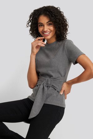 Trendyol - Waist Belt Detailed Top - T-shirts og topper - Grå - Small