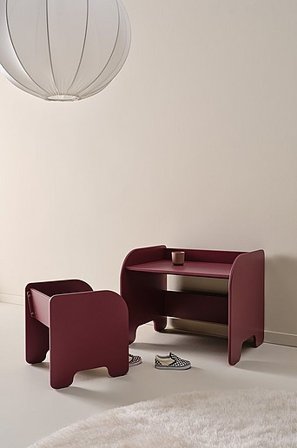 Jotex - Skolbänk Och Stol MDF Rhododendron lila FRANS - Köp Barnbord hos Jotex