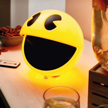 PAC MAN - Lampa med fjärrkontroll och ljud