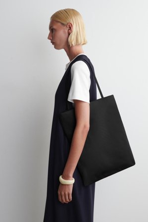 COS Women's Archive Tote Bag - Nylon in Black