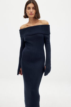 NA-KD - Strikket midikjole - Off-shoulder kjoler - Marineblå - XL