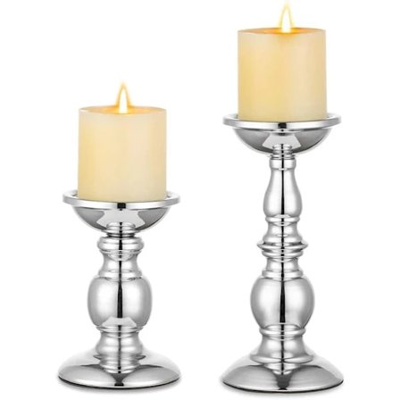 2 stk. søylelysestake i metall, sølv jul