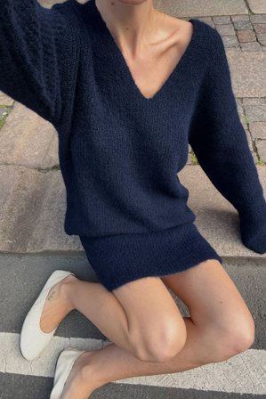 NA-KD Pull en maille à col en V - Pulls - Bleu Marine - L (EU 42-44)