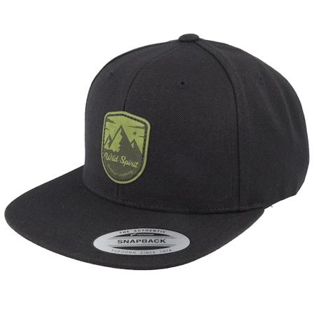 Wild Spirit - Svart snapback Caps - Forest Shield Peak Black Snapback @ Hatstore