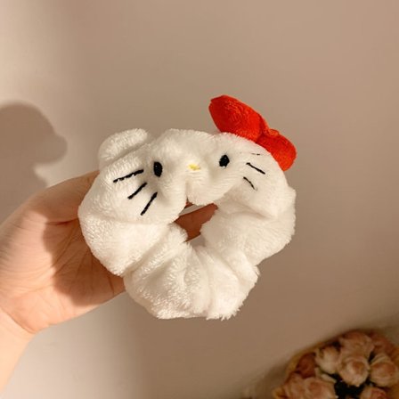 Sanrio Hello Kitty Elastik Hårelastik med Rød Sløjfe - Blød Plys Hårbånd til Teenagere & Voksne, Sød Gave til Fødselsdage, Ferier & Særlige 