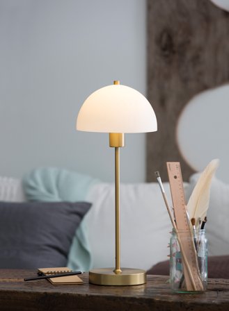 VIENDA BORDLAMPE. MESSING/OPAL